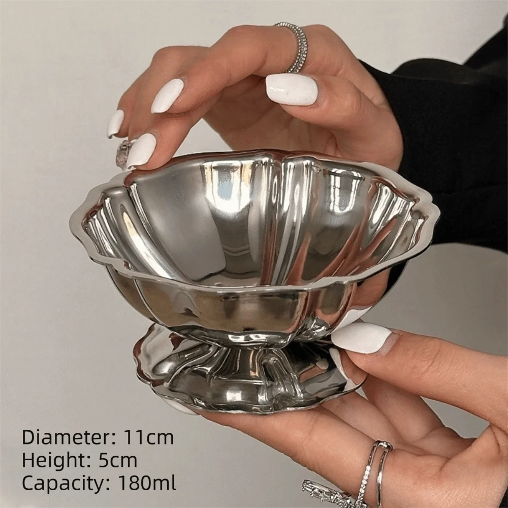 

Retro 304 Stainless Steel Ice Cream Cup Retro Style Fruit Yogurt Dessert Cup Petal-shaped Dessert Salad Bowl Dessert