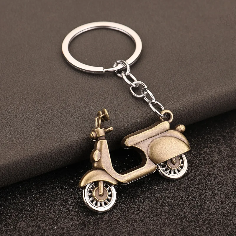 2024 Creative Metal Scooter Keychain Personalized Cool Small Battery Pendant Mini Keychain Pendant