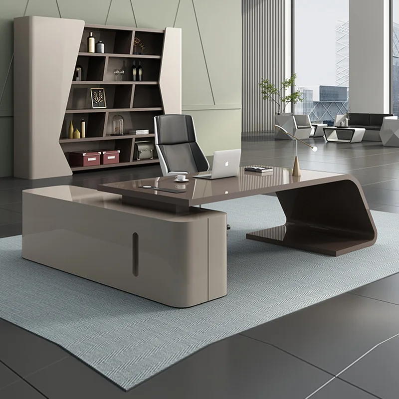 

Окрашенный стол Boss, простой современный коричневый офисный стол и стул, комбинированный стол для руководителя, стол для президента, большая настольная мебель