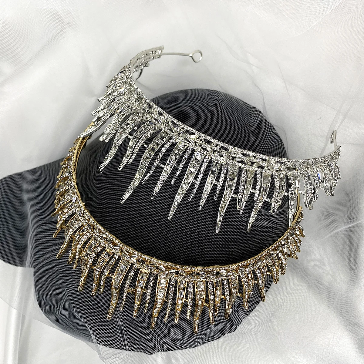 

Корейские свадебные аксессуары для волос, винтажная королевская тиара, искусственный сплав, высококачественный головной убор, Сказочная свадебная корона в качестве подарка для женщин