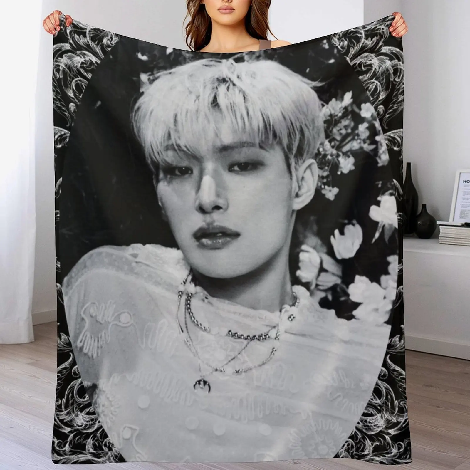 

Mingi ATEEZ Throw Blanket Loose Nap Bed covers Thins Blankets