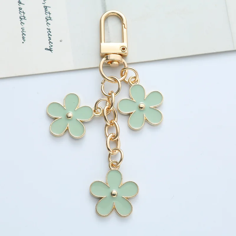 Fashion Small Fresh Color Enamle Flower Keychian for Women Girls Sweet Double Side Flower Key Chain Bag Car Key Pendant Jewelry