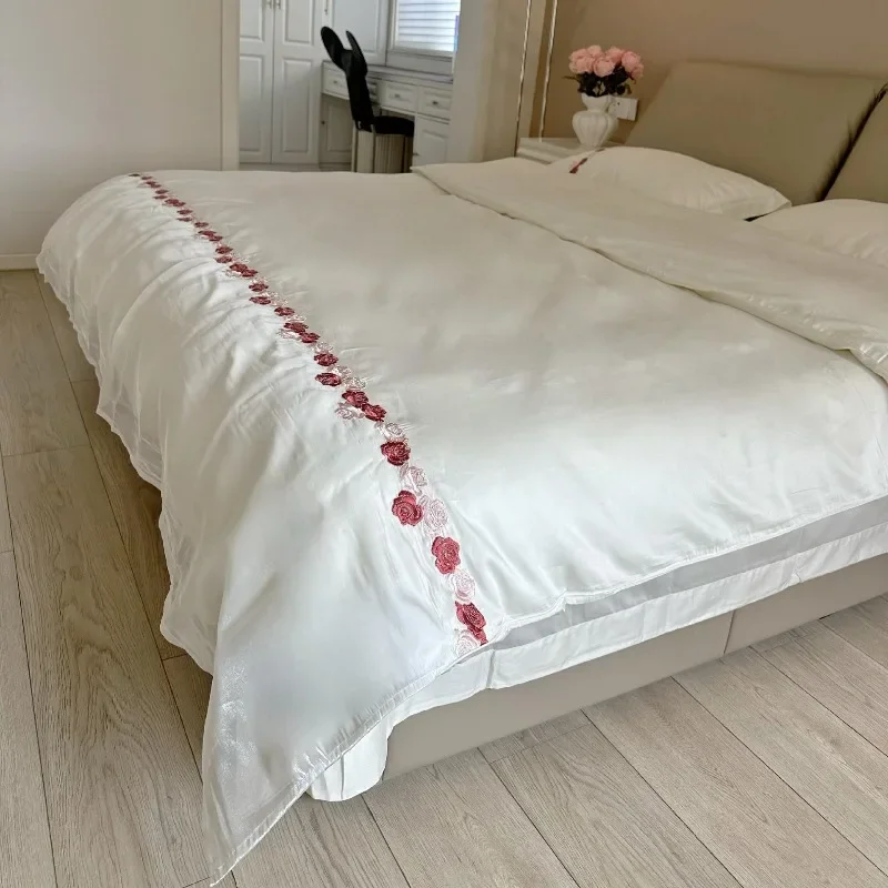 

Romantic encounter pure cotton four-piece set, cotton embroidered quilt cover, four-season skin-friendly bedding