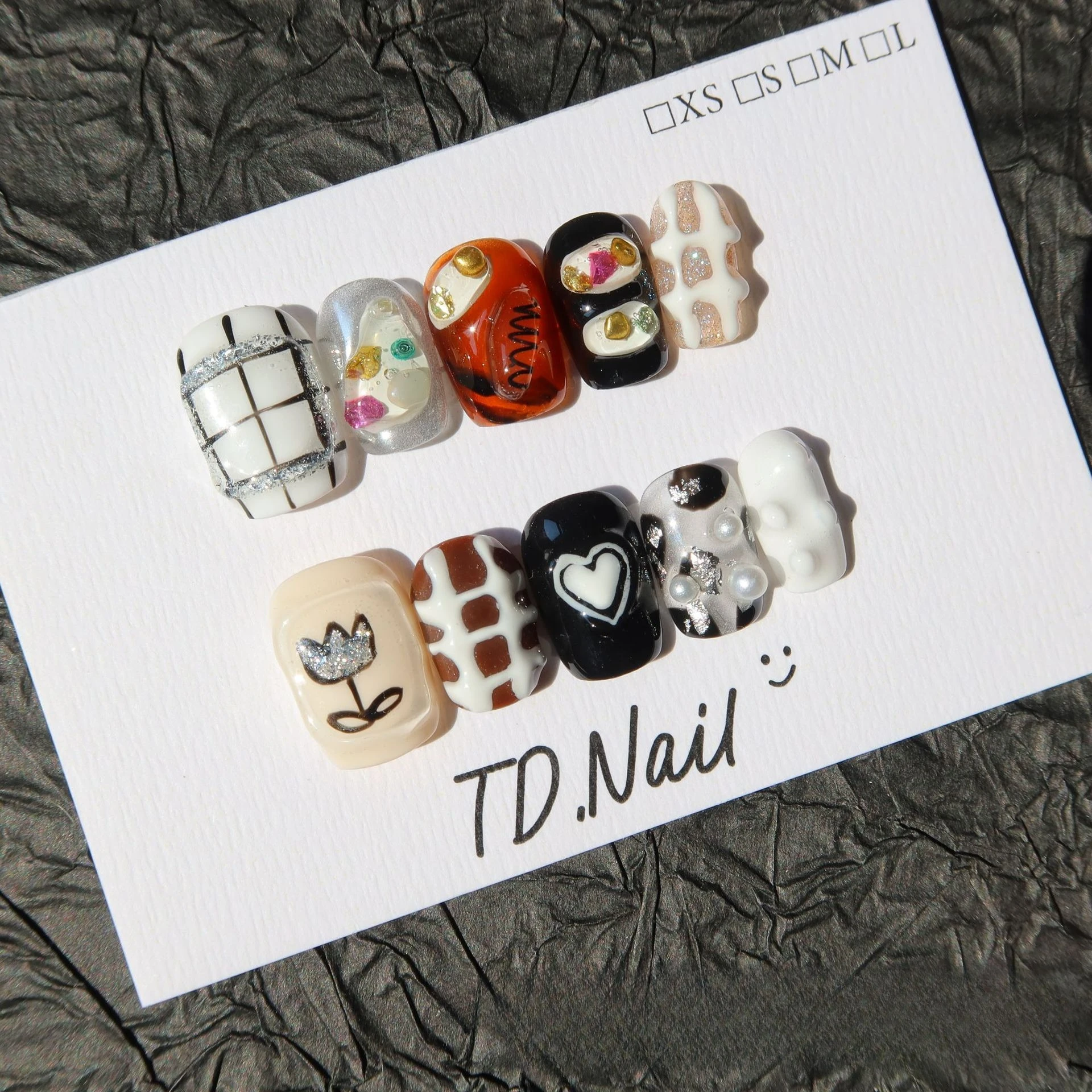 

10PCS Cute Short Square Press on Nails Handmade Flower Plaid Heart Sweet Fake Nails with Pearl Wearable Ins Nail Tips Full Cover