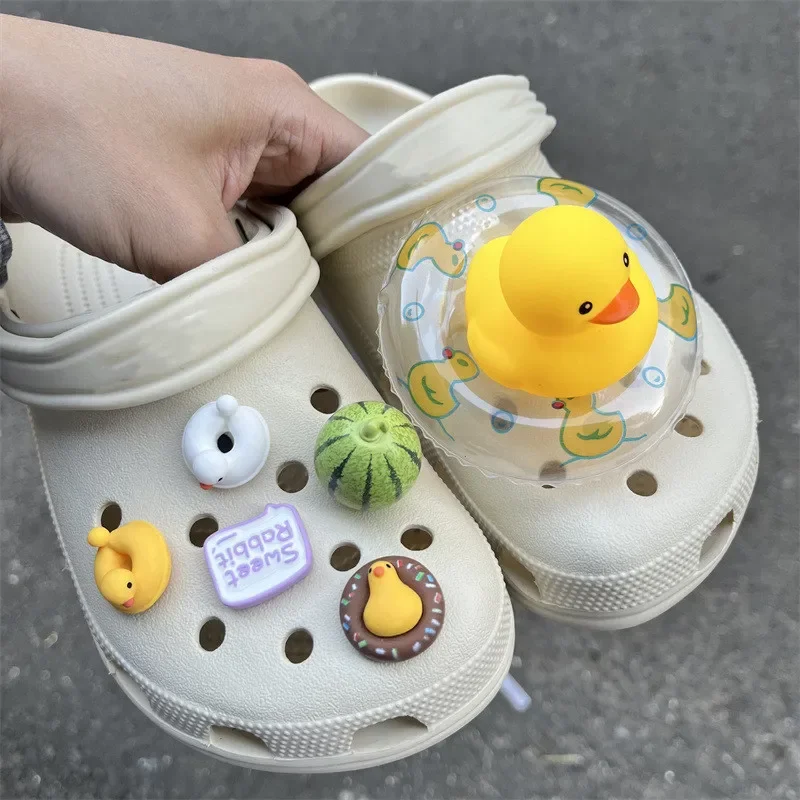 Whole Set Hot Sale DIY Shoes Charms for Little Yellow Duck Hole Shoe Charms Designer Quality Garden Shoe Decoration Girl Gift