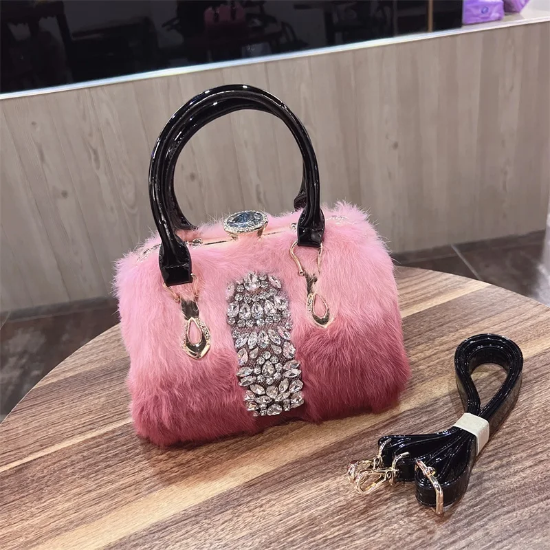 

Rabbit Fur Bag Women's 2025 Autumn and Winter New Fashion Fur Handbag Shoulder Messenger Bag Diamond Plush Women's Bag