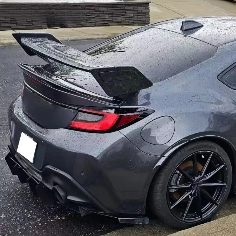 High Quality Carbon fiber modified Wolf Flame three-stage tail wing fixed wing spoiler suitable for GR86/For BRZ