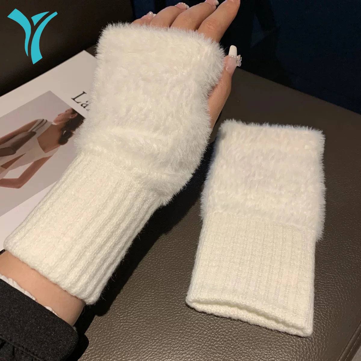 

1 Pair Soft&Warm Fingerless Glove -Stylish Elegant Plush Splicing Knit for Autumn Winter with Coldproof Elastic Wrist Cover