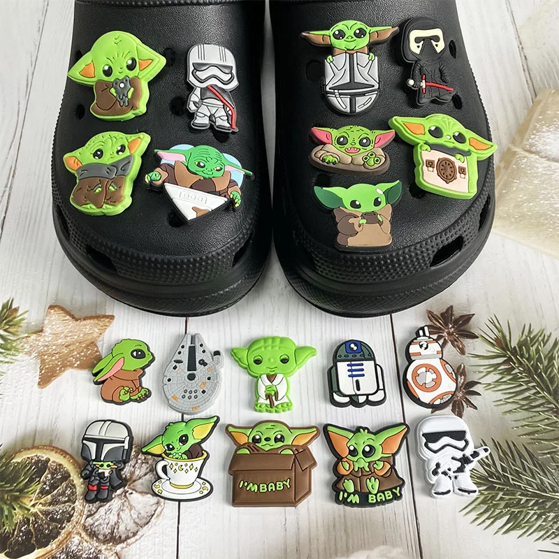 8-55pcs 미니소 디즈니 만화 신발 참 장식품 PVC 클로그 샌들 정원 신발 액세서리 장식 버클 어린이 친구 선물용