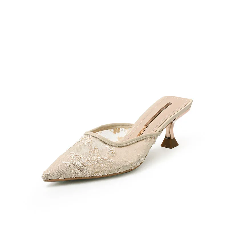 

Повседневные женские туфли на высоком каблуке 6 см с вышивкой, новые летние остроносые босоножки на тонком каблуке с кружевом
