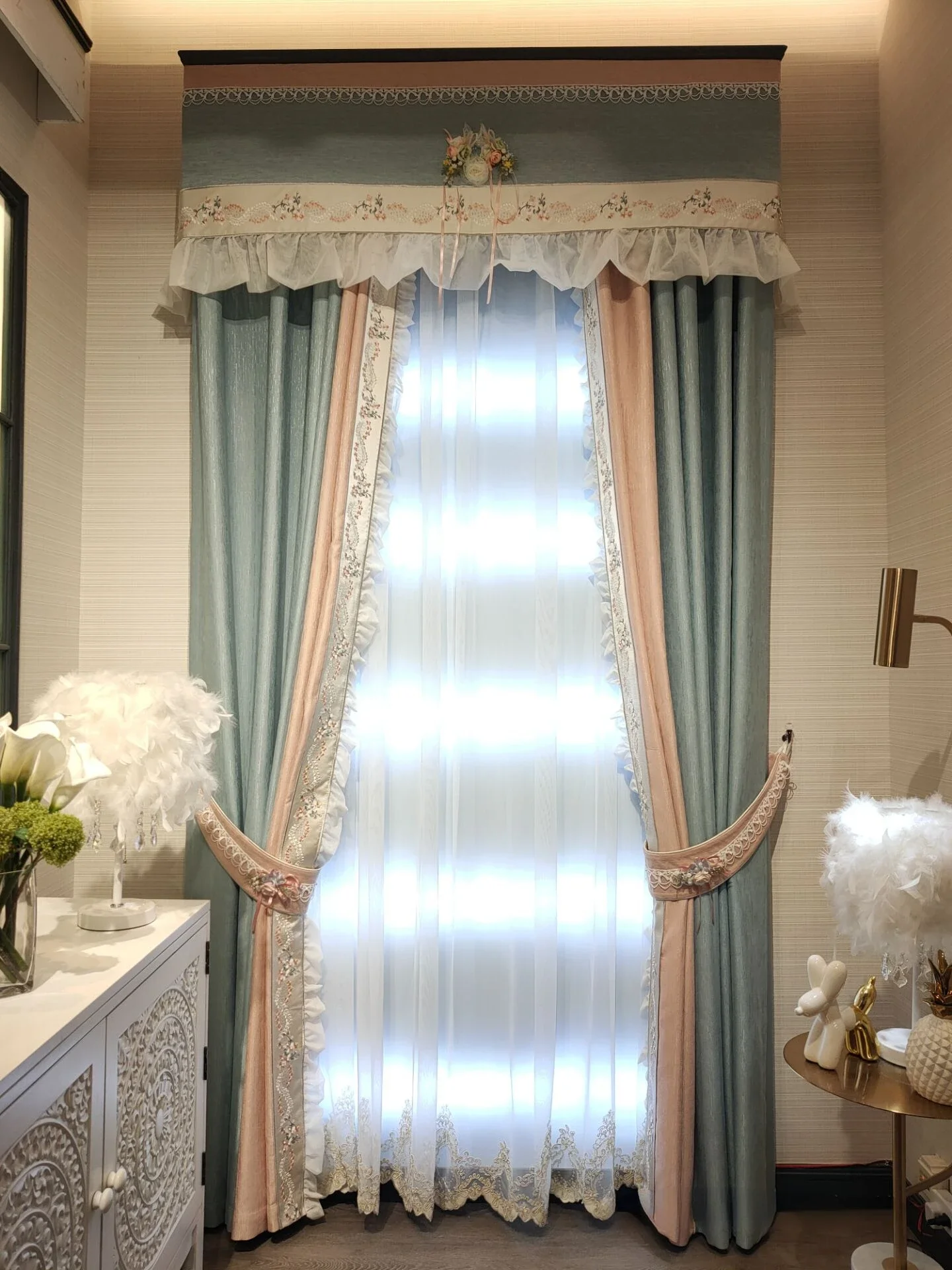 Customized Pastoral Light Blue Pink Jacquard Lace Patched Curtains for Living Room Bedroom French Window Balcony Bay Window