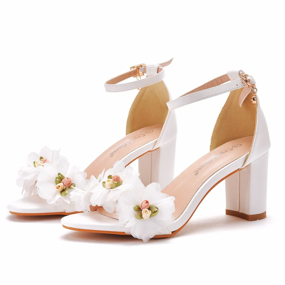 Nuovo cinturino alla caviglia fiore bianco danza tacchi alti donna dolce sandali da sposa Ladies Party Club matrimonio nuove scarpe eleganti