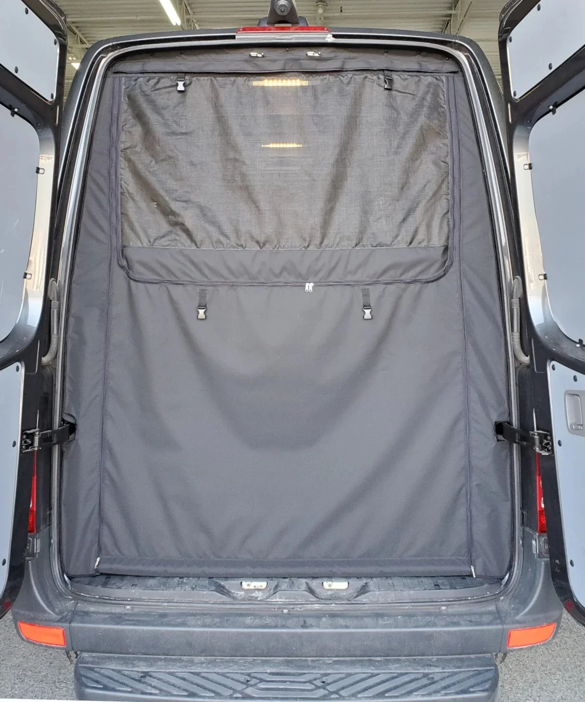 

Van Bug Screen Customized for Ford Transit H2 Rear Door Bug Screen Center Zipper Closure Door