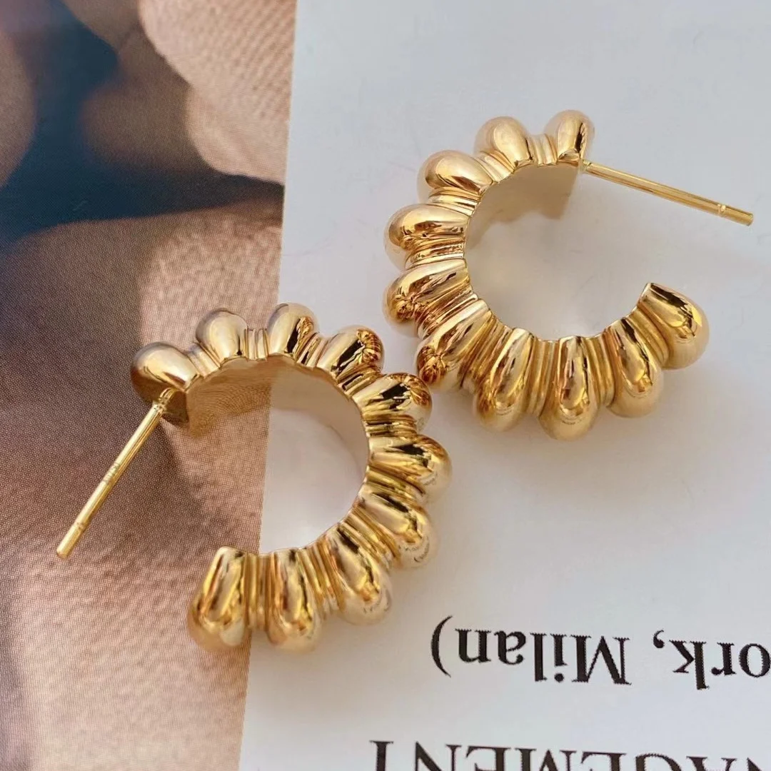 

18K Pure Gold Chic Golden Ball Croissant Earring Real AU750 Solid Gold Upscale Trendy Classic Party Women Fine Jewelry
