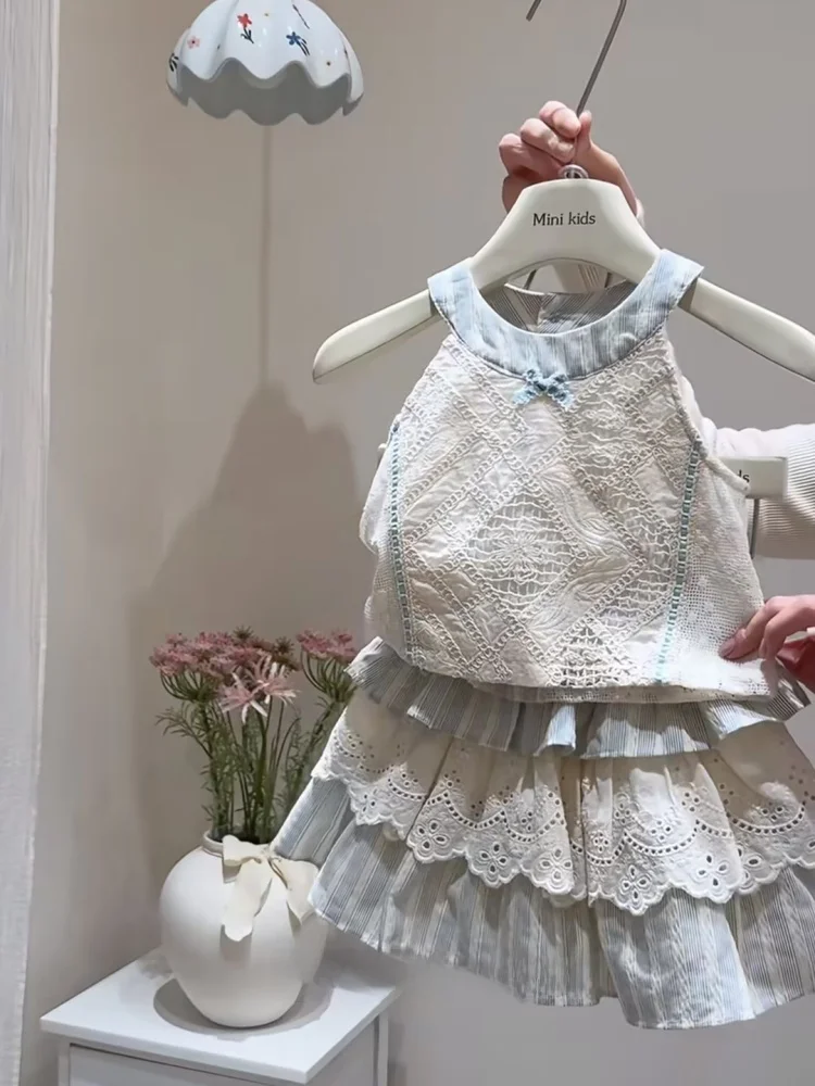 

Girls Lace Vest Skirt Set Summer New Style Korean Style Cute Little Girl Two Piece Suit High Waist Striped Skirt Fashionable