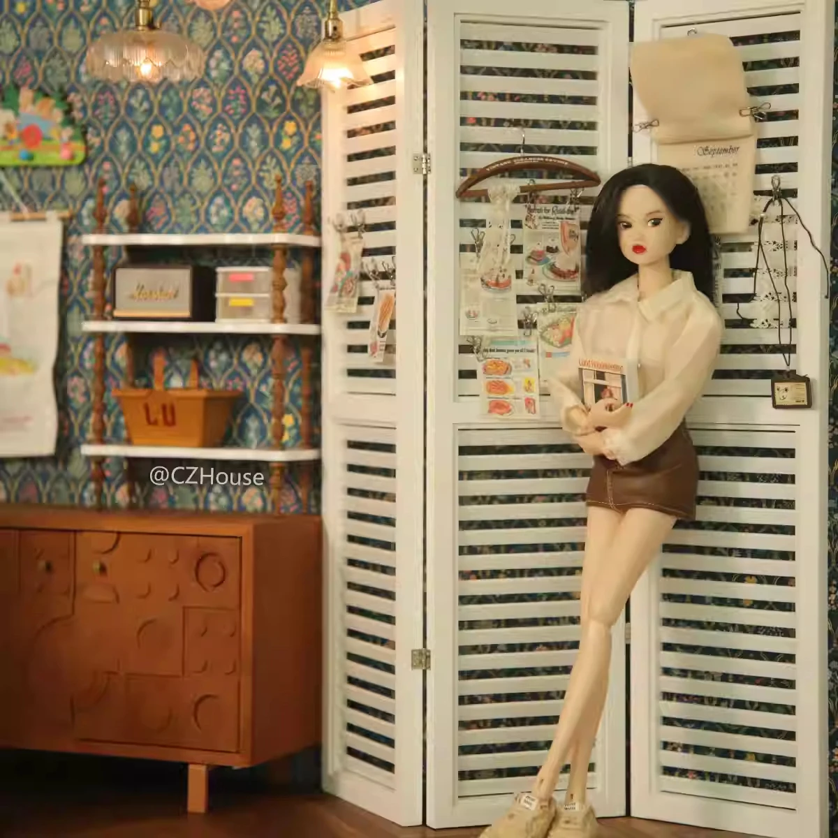 

1:6 Miniature Solid Wood Pleated Partition Screen Bjd Blyth Soldier Lol Doll House Model Furniture Accessories Scene Decor Props