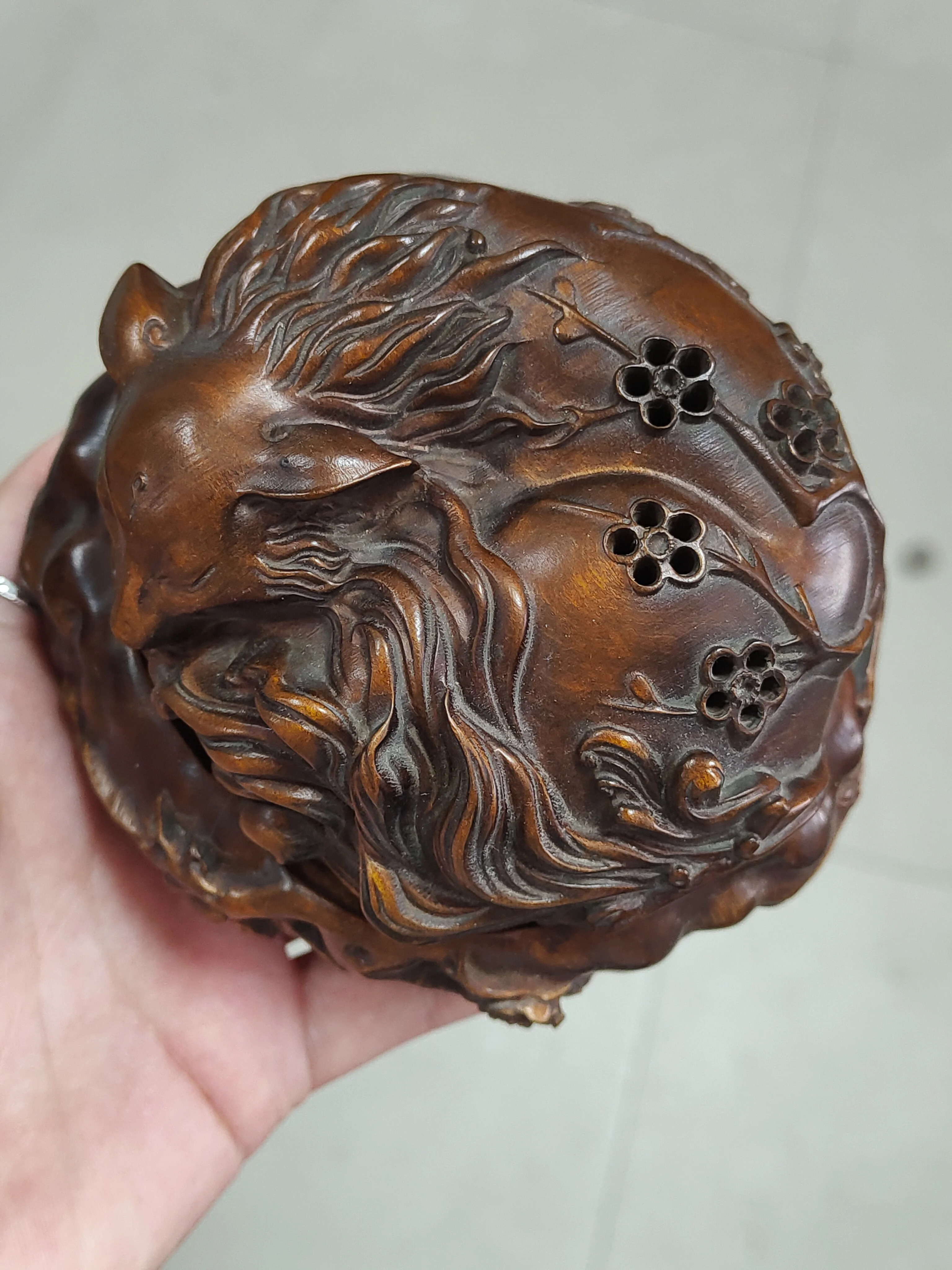 Chinese solid wood boxwood hand carved fox incense burner decoration wood carving