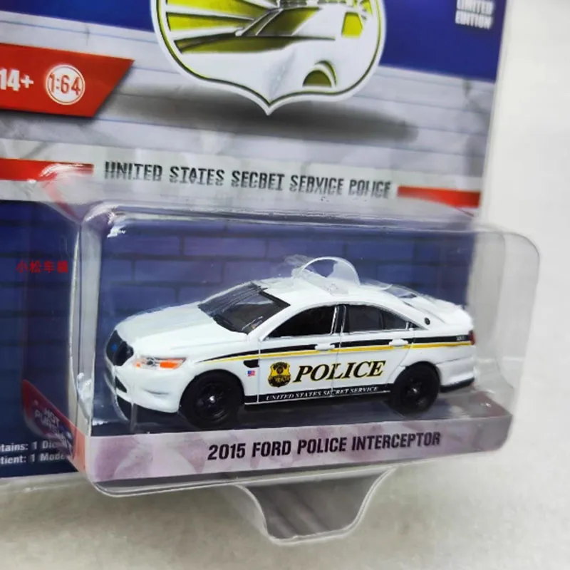 

Greenlight Diecast 1:64 Scale 2015 Police Interceptor Alloy Simulation Car Model Static Collection Decorated Holiday Gifts Toys