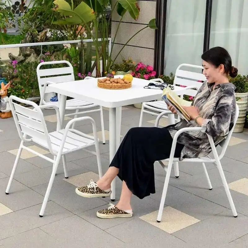 

Iron Art Courtyard Outdoor Tables Modern White Luxury Lounge Outdoor Tables Minimalist Luxury Arredo Giardino Home Furniture