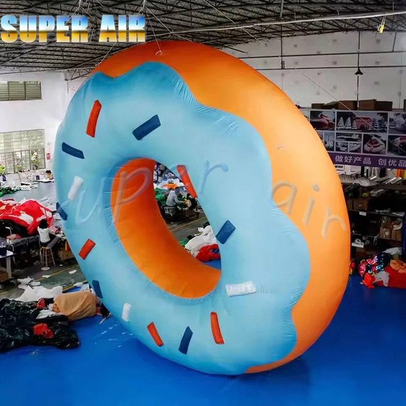 4mH wystawa sklepu z deserami gigantyczny nadmuchiwany pączek do reklamy