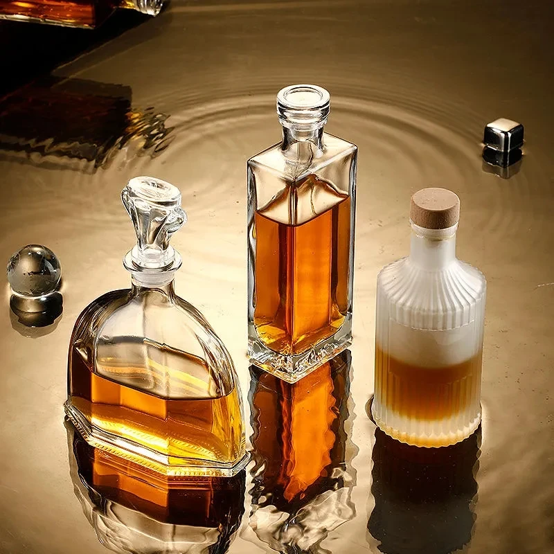 Diamond-Shaped Small Empty Bottle with Cork Stripes, Whiskey, Brandy, Vodka, Shochu, Fruit Wine, Hip Flask Decanter, 500ml