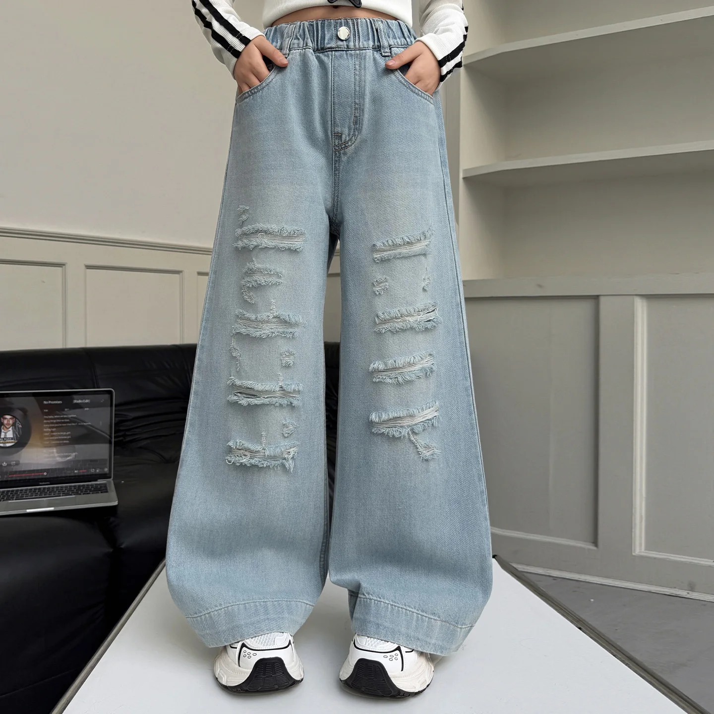 Hot Sale Girls Ripped Distressed Jeans Baggy Wide Leg Pants with Stretchy Waist Denim Pants for Kids Children Age 5-14Y