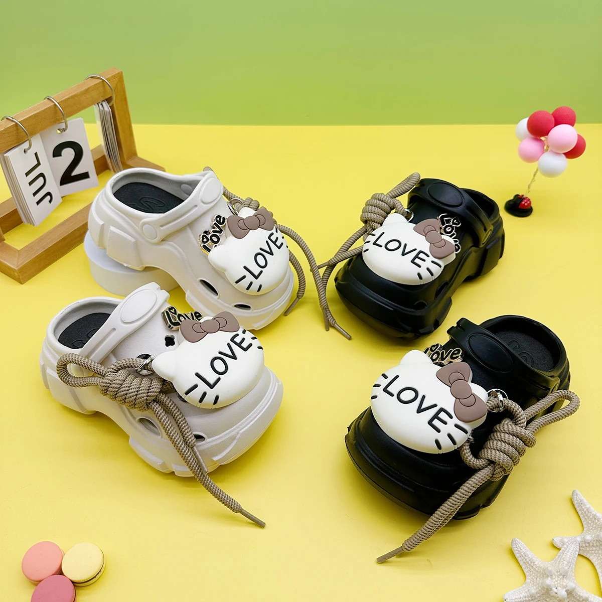 New Stylish Versatile Cartoon Love Cat Head Clogs with Soft Non-Slip Soles, Closed-Toe Sandals for Boys and Girls, Model 606