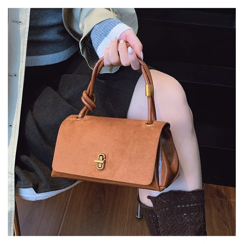 

Deluxe Women's Shoulder Bag Made Of Rivulet-Printed Leather Featuring Lisbon Casual Elegant Lightweight Soft Look​