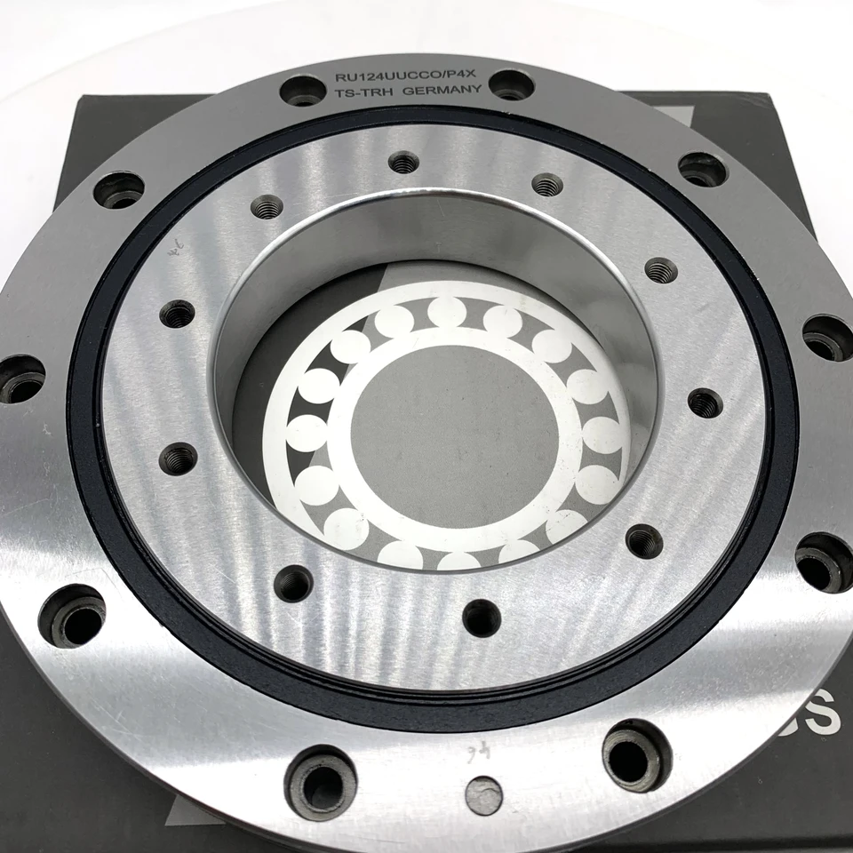 THK RU124X Cross Roller Ring – Inner Ring Rotation, RU124XUUCC0, New & In Stock