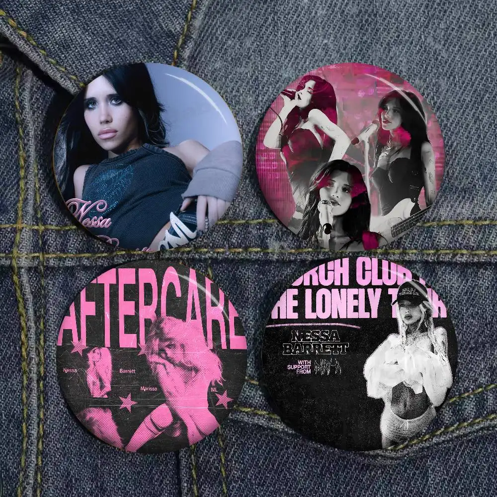 نيسا باريت سنجر دبوس زر ناعم مشرق مطبوعة أيقونة هدية للأصدقاء شارة طوق بروش التلبيب دبوس معدني