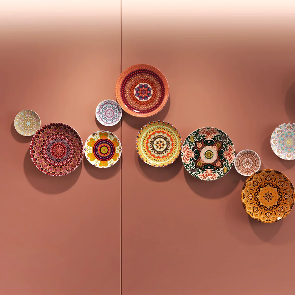 New trend ceramic decoration hanging plate, ethnic style, Western style restaurant wall decoration combination and display plate
