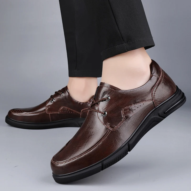 

Versatile Classic Men's Shoes, Breathable Genuine Leather Loafers 2025 New Casual Men's Leather Shoes, Soft-soled Dad Shoes,