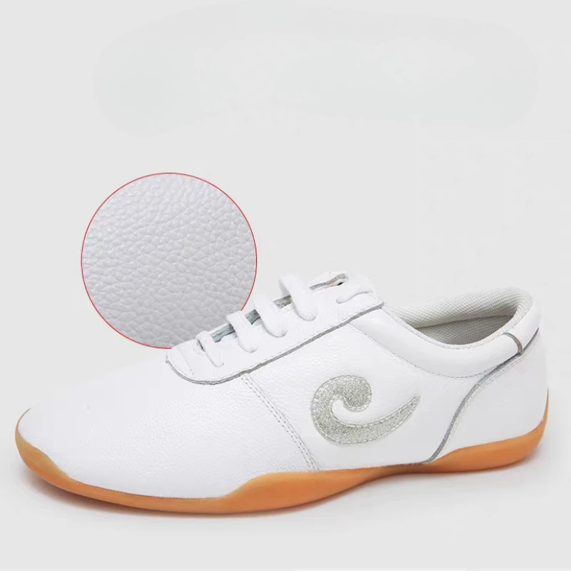 Good Quality Traditional Kung Fu Shoes Breathable Taekwondo Shoe for Unisex Comfortable Couples Martial Arts Training Shoes