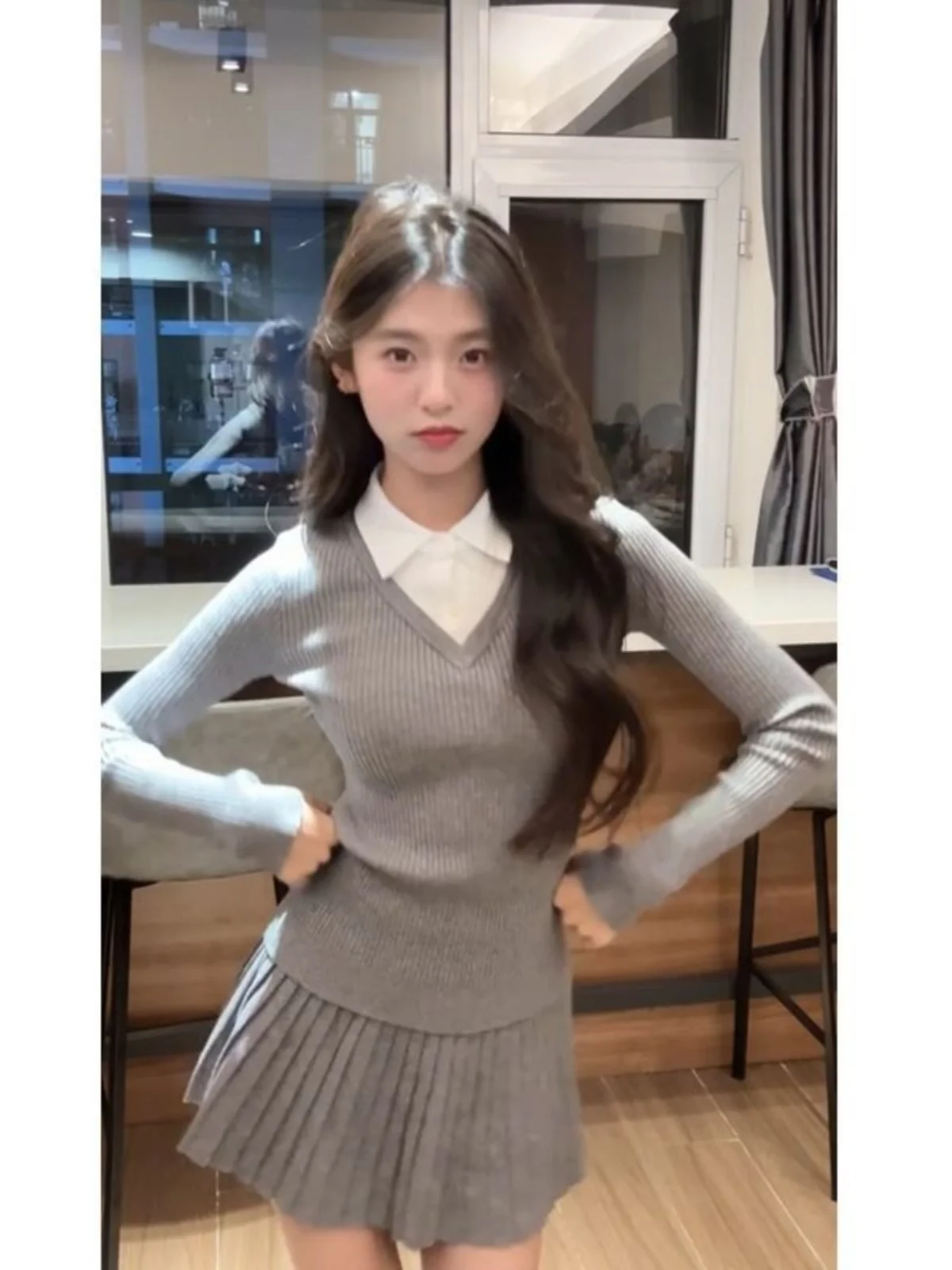 ชุดถักนิตติ้งผู้หญิงทรงเข้ารูป ชุดเซ็ตสองชิ้นสไตล์นักศึกษา แฟชั่นฤดูใบไม้ร่วง-ฤดูหนาว