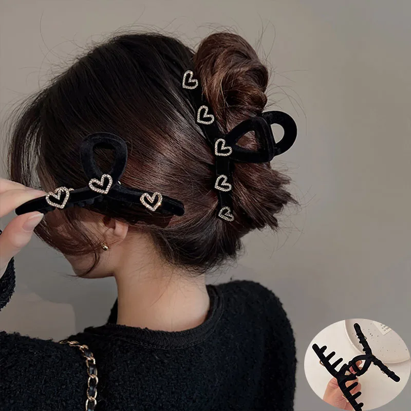 New Winter Flocking Claw Clip Elegant Heart Hair Clips Plastic Heart Ponytail Claw Clip Crab Barrette Hair Accessories for Women