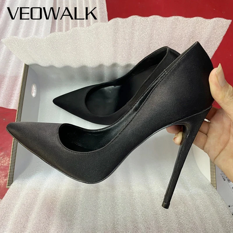 Veowalk All Black Women Satin Silk décolleté a spillo con punta a punta elegante abito formale da donna Slip On scarpe con tacco alto 8cm 10cm 12cm