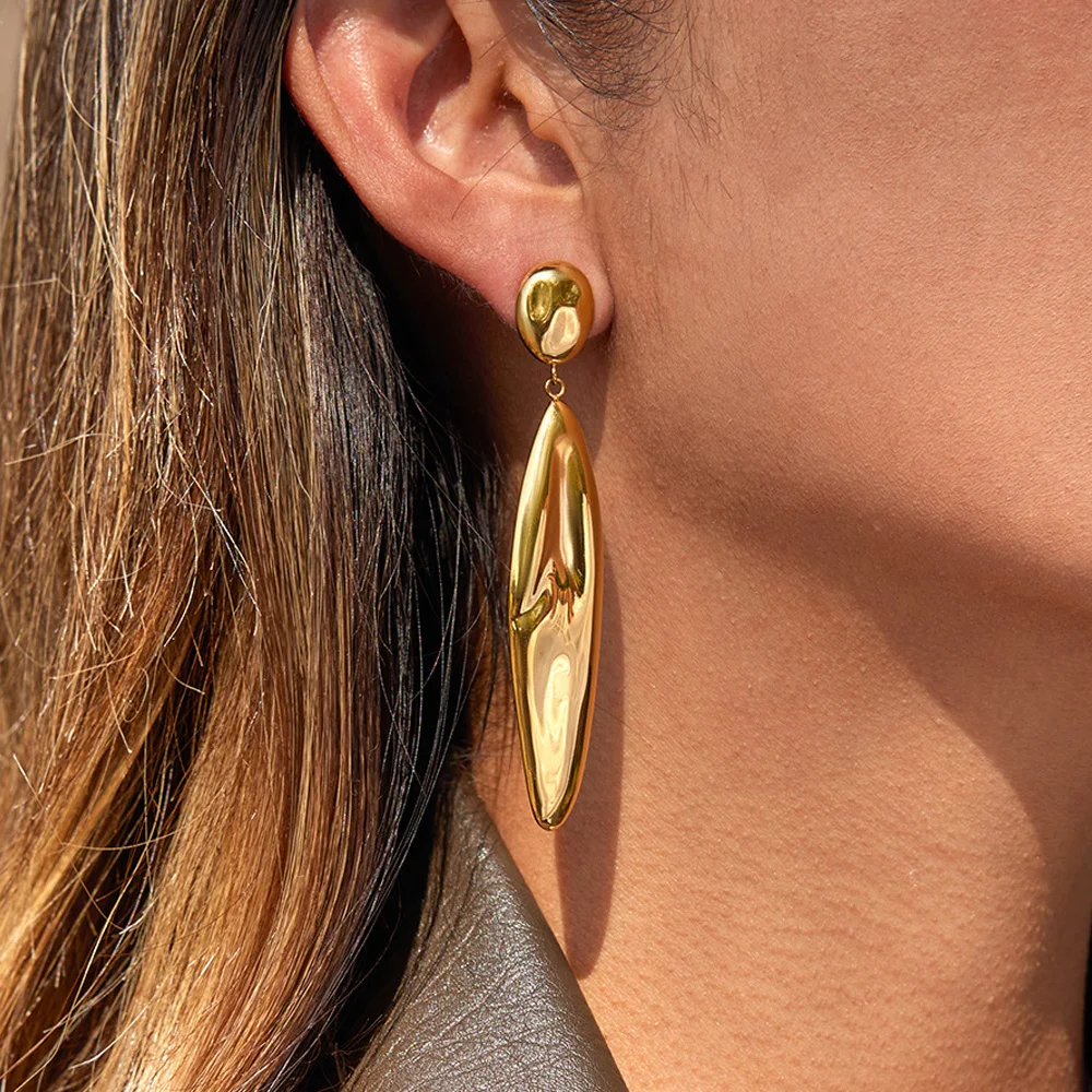 

Personality Water Drop Stud Earrings 18K Gold Color Plated Stainless Steel Light Luxury Fashion Earring Women Jewelry Gifts