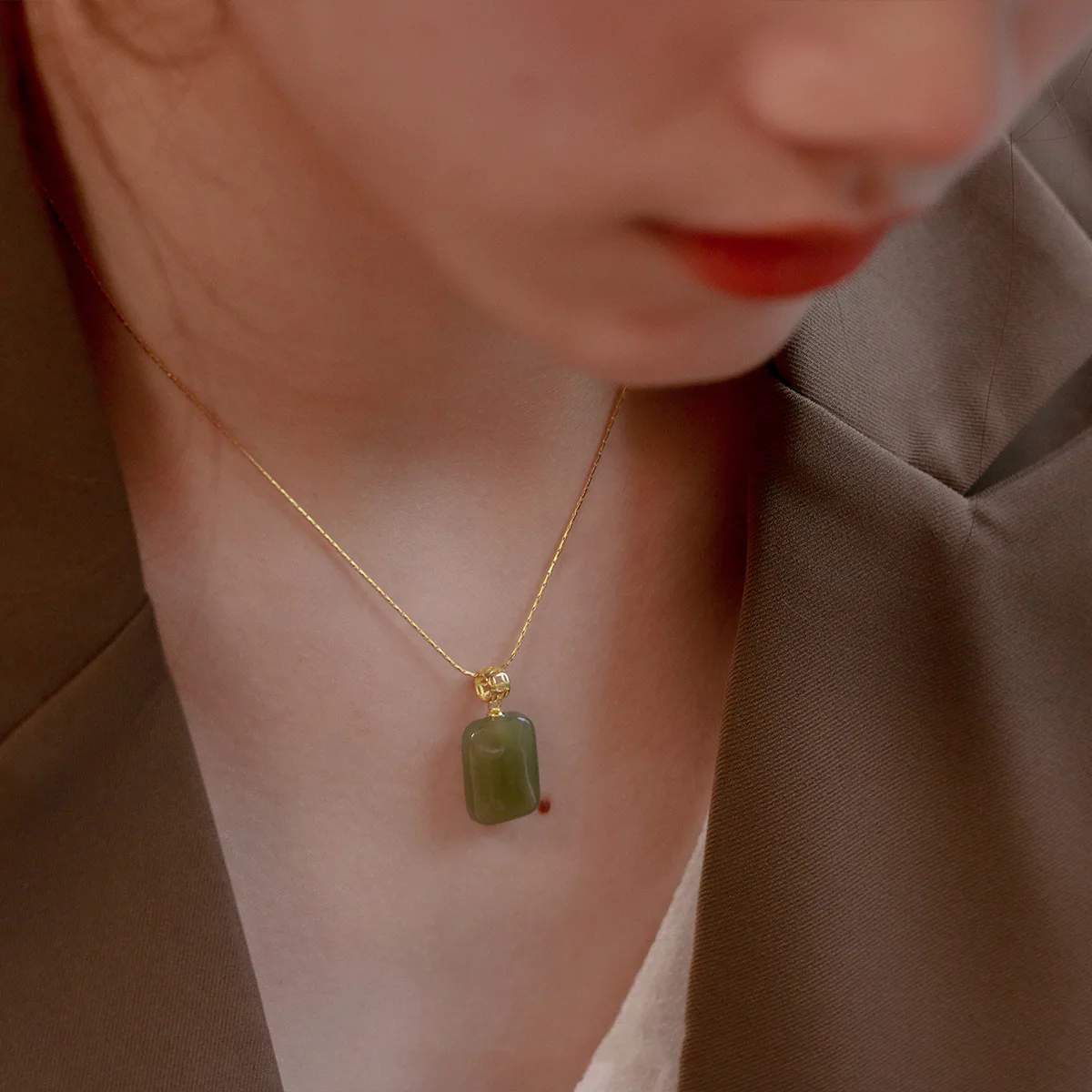 Ventfille Hetian Jade Pendant Necklace for Women Girl Gift Light Luxury Niche 2022 New 14k Gold Plated Clavicle Chain Jewelry