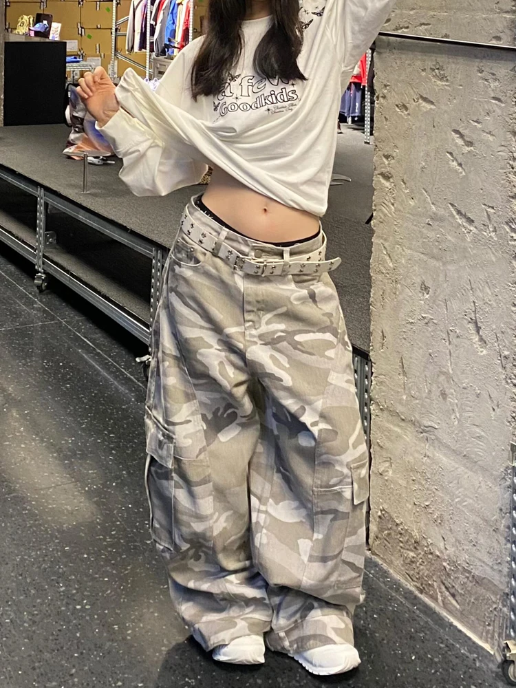 Amerykańskie jeansy retro z szerokimi nogawkami w kamuflażu, damskie, luźny krój, casualowe, z wysokim stanem, rozszerzane spodnie, jesienny design, efekt wyszczuplający.