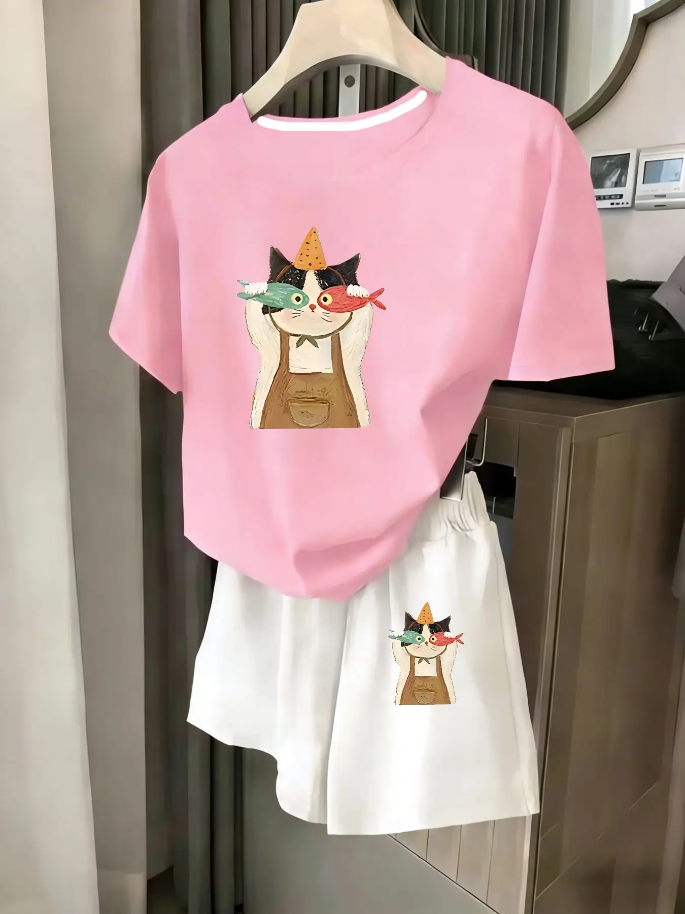 

Ladies 2-Piece Set Summer Beach Vacation Casual round Neck Short Sleeve Random Print T-Shirt Elastic Waist Shorts Suit Comfortab