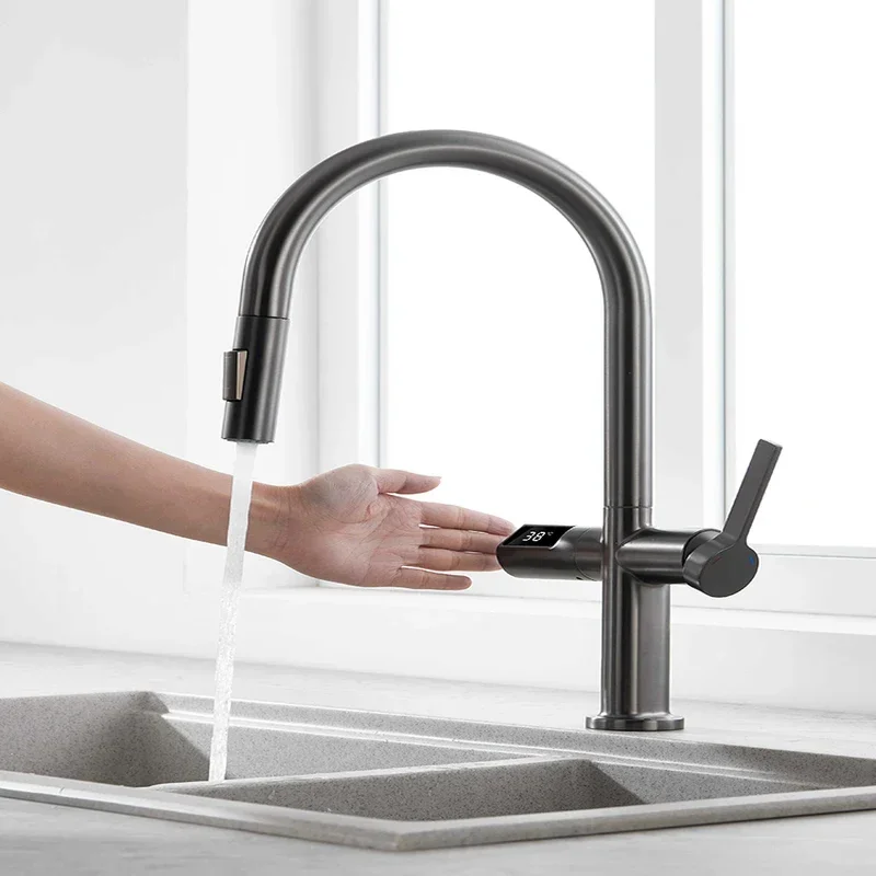 Black Gourmet Kitchen Faucet Pull-Out Mixer with Digital Display High-End Kitchen Tap with Multiple Spray Functions