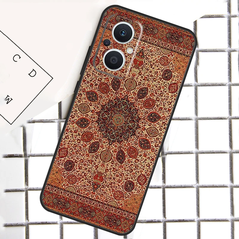 Capa com padrão floral de tape - Oppo Reno 12 avaliação e preço