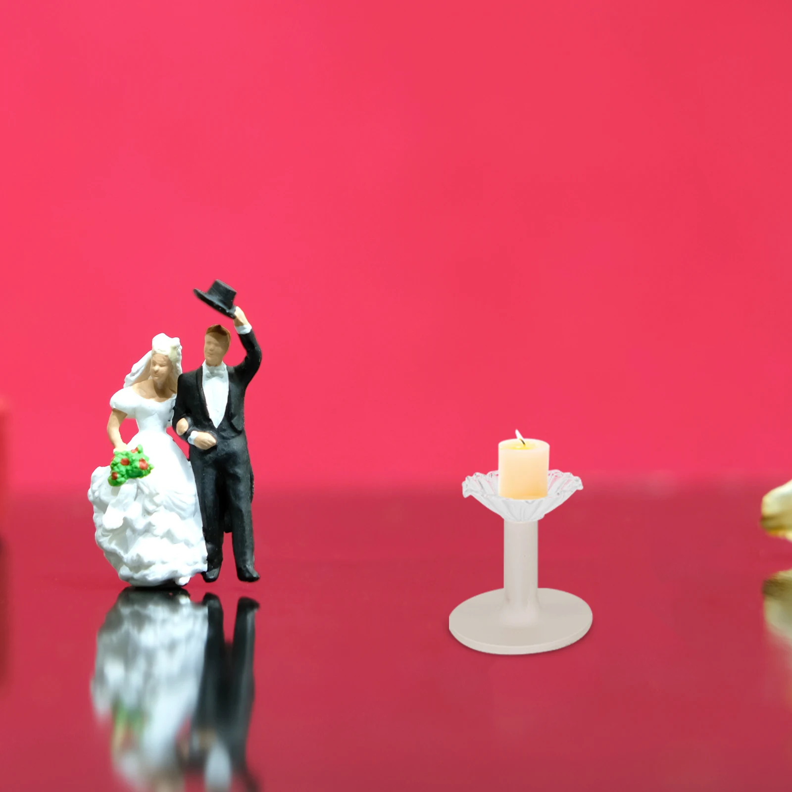 

12Pcs Elegant Drip Trays with Smooth Finish for Candlestick Accessories Oil Drip Prevention in Dining Room Or Wedding