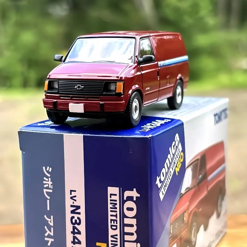 Takara tomy tlv n344a chevrolet astro van modelo de carro de simulação em miniatura fundido em liga vermelha, item decorativo colecionável, em estoque