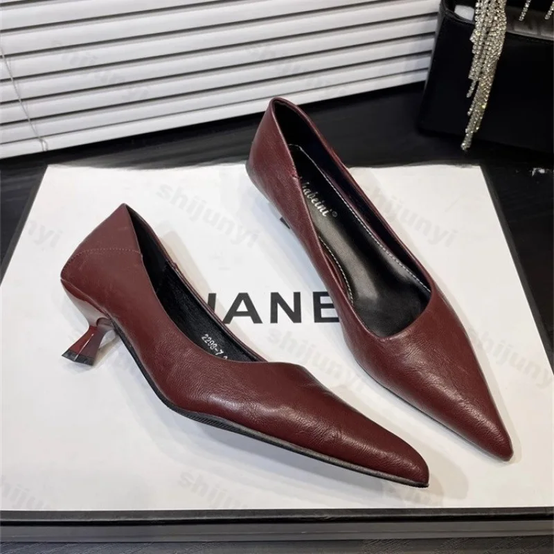 المرأة عالية الكعب براءات الاختراع والجلود وأشار أنيقة الفرنسية مثير عالية الكعب بورجوندي عارية مضخات الزفاف جودة حذاء أحمر #2