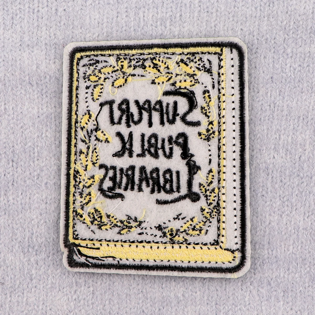 Book Lover Patches On Clothes Reading Enthusiast Iron on Embroidered Patches For Clothing DIY Stripes Applique Accessory