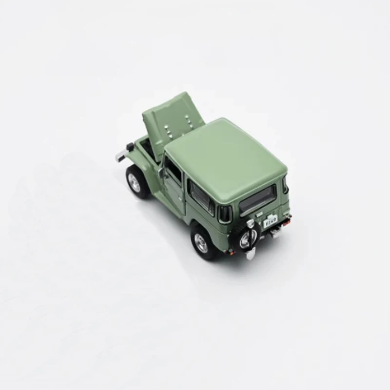 Diecast Original 1:64 Scale Land Cruiser 4-drive SUV LC40 FJ40 Simulation Alloy Car Model Static Collectible Toy Gift