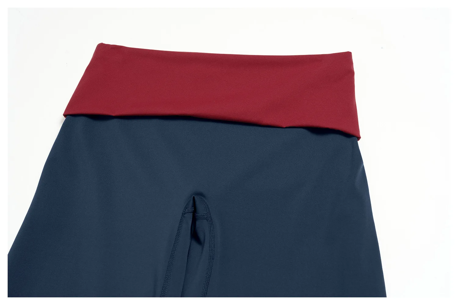2-teiliger Yoga-Trainingsanzug für kurvige Frauen, kontrastfarbenes, dehnbares, langärmeliges Crop-Top, umklappbare Taille, weit geschnittene Hose, passendes Set – Detail 9