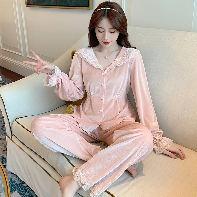 Pijama de terciopelo dorado para mujer, ropa de casa de ocio para niña encantadora, estilo princesa Palacio, encaje fino, rosa, otoño e invierno, nuevo