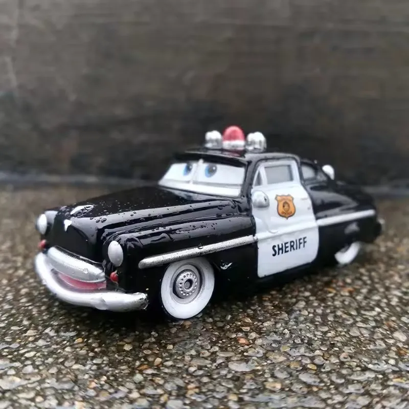 ديزني كارز بيكسار كارز لايتنينج ماكوين ماتر جاكسون ستورم الماتيور 1:55 سبيكة معدنية سيارة لعبة نموذج لعب هدايا الأطفال